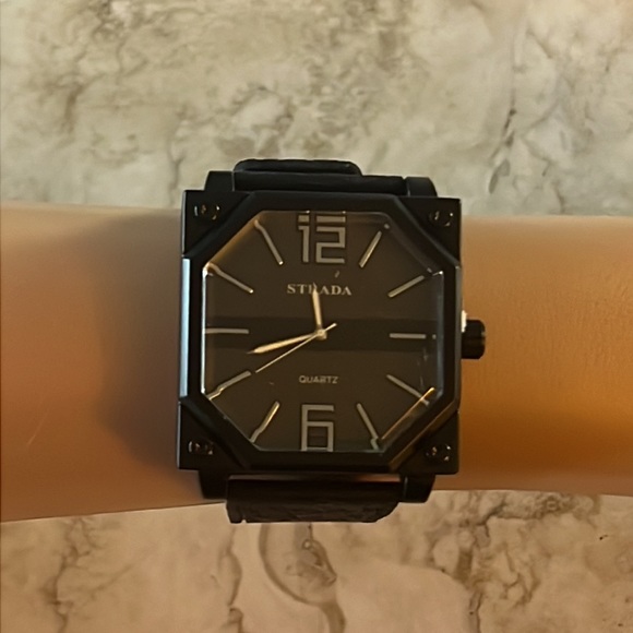 Octagon Sports Watch - Picture 2 of 2